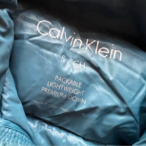 Calvin Klein Lightweight Premium Packable Down Jacket - Picture 3 of 6